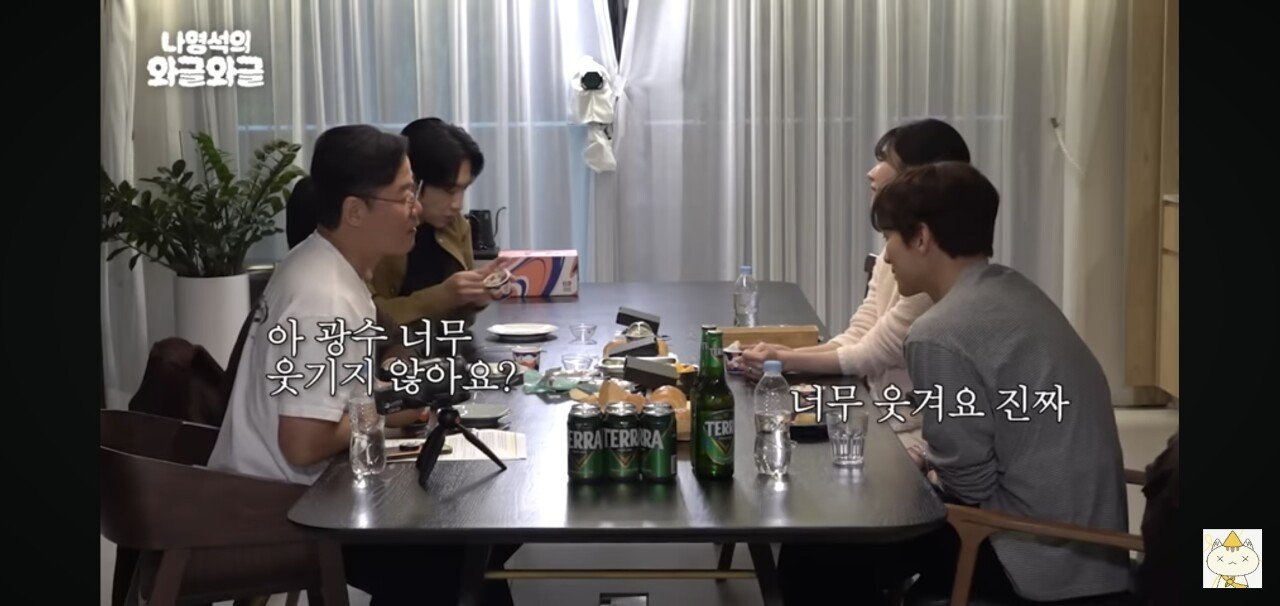 배우지만 우리나라에서 제일 웃긴 사람.jpg