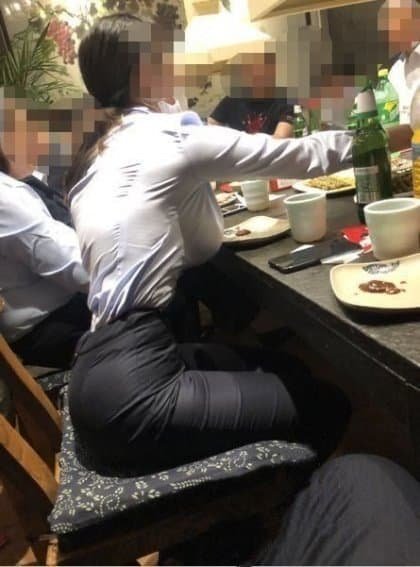 회식자리 술 강요하는 여자 상사..jpg