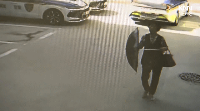 등록금 잃어버린 외국인 유학생 gif