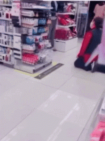 다이소 무릎갑질 사건 전말