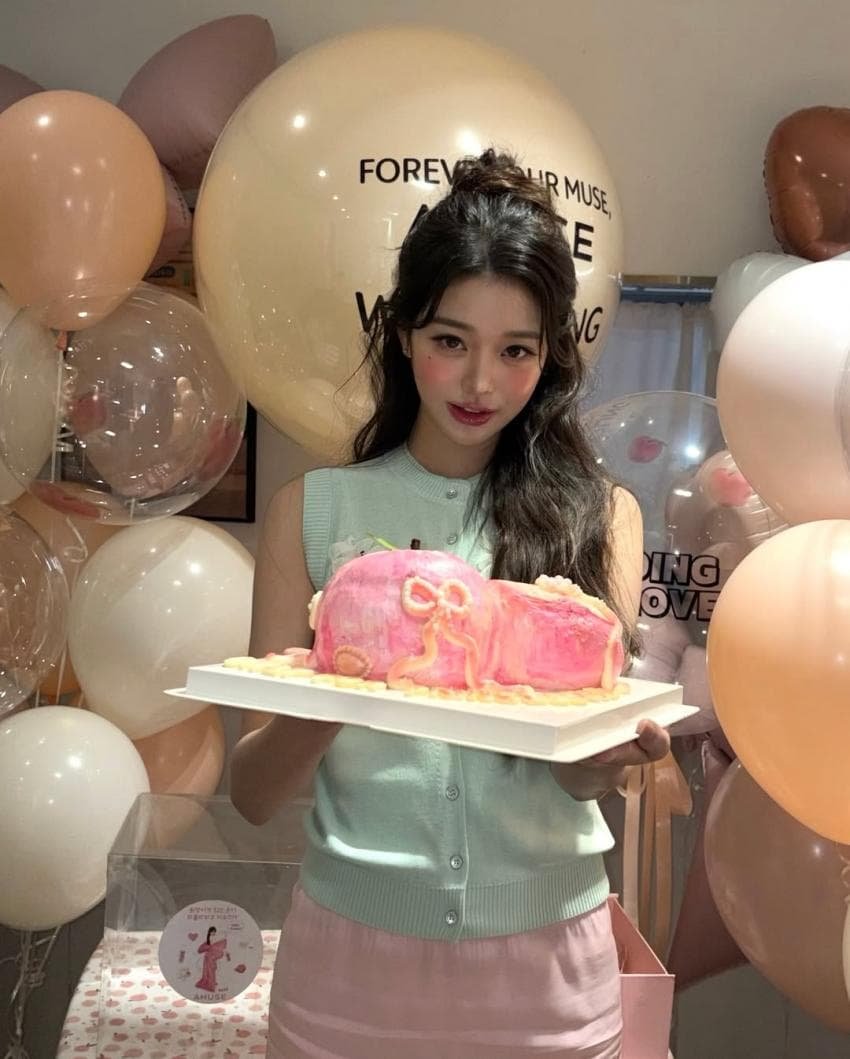 인간복숭아 장원영