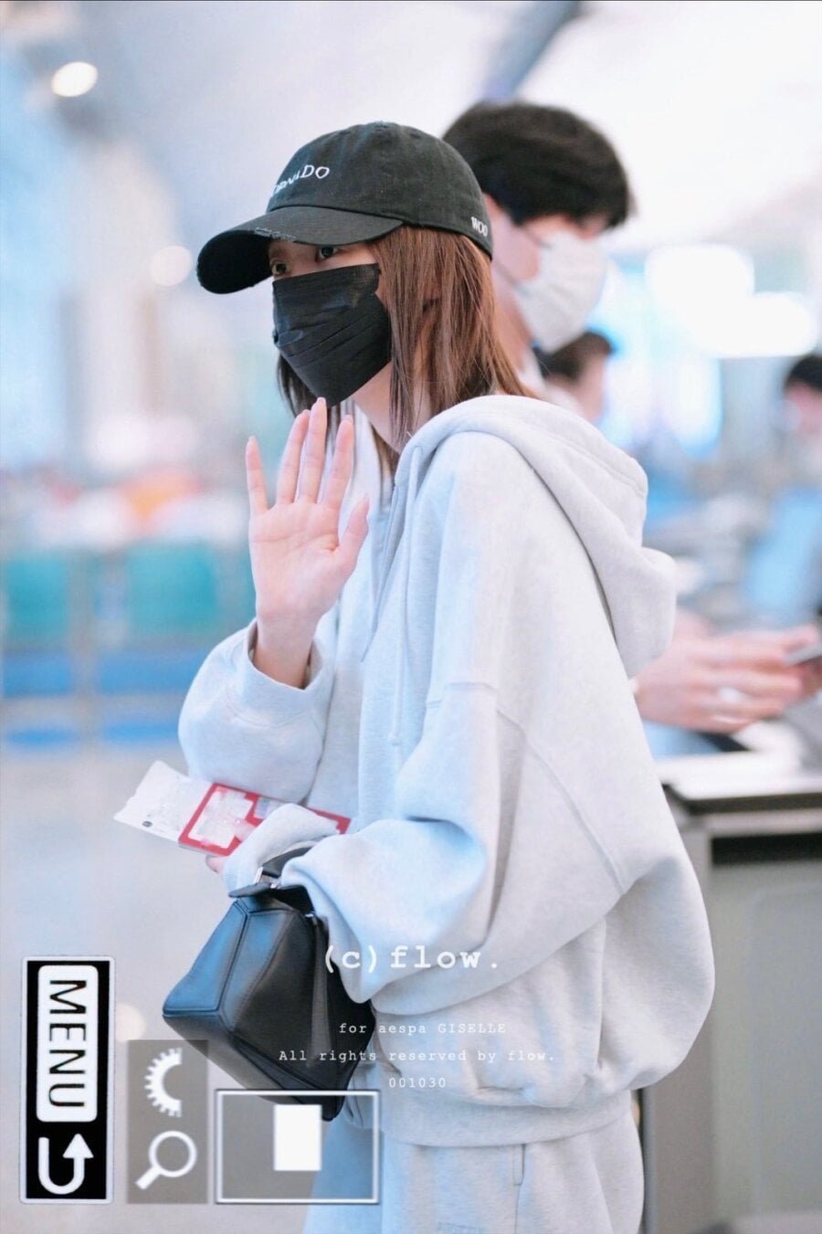 공항에서 에스파 지젤 여권 주운 팬